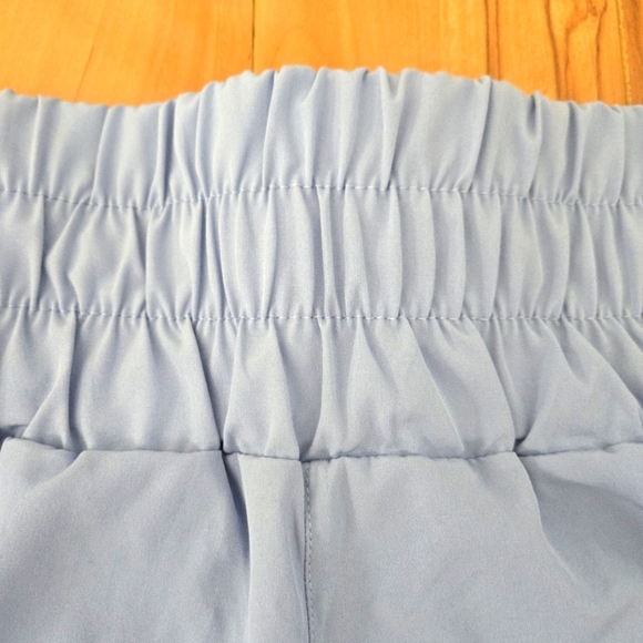 New in Active Stretch Shorts Light Blue Size Large - Picture 7 of 10